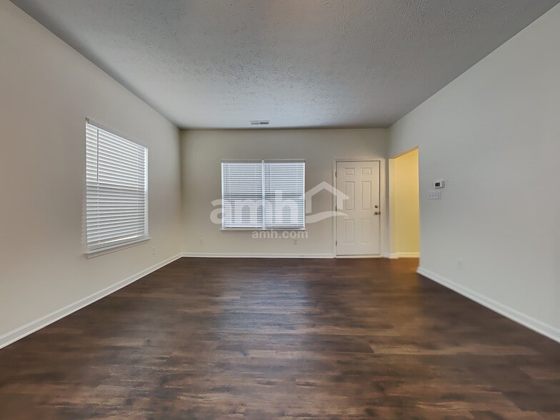 Building Photo - 13139 N Elster Way