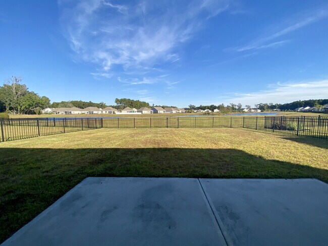 Building Photo - Spacious, Four Bedroom, Ranch Style Home!