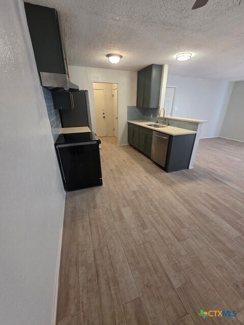 Building Photo - 2010 S 15th St