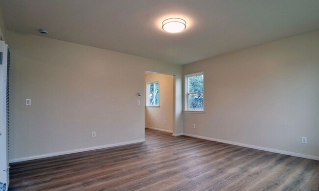 Building Photo - Oxnard - Single story 1 bedroom, 1 bathroo...