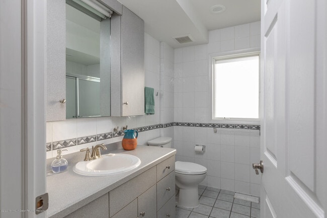 Building Photo - 502 Sunset Blvd