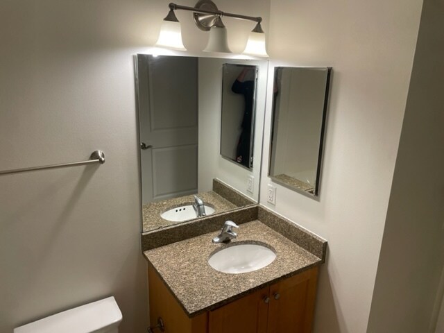 Full Bath #2 - 6414 Wise Ave