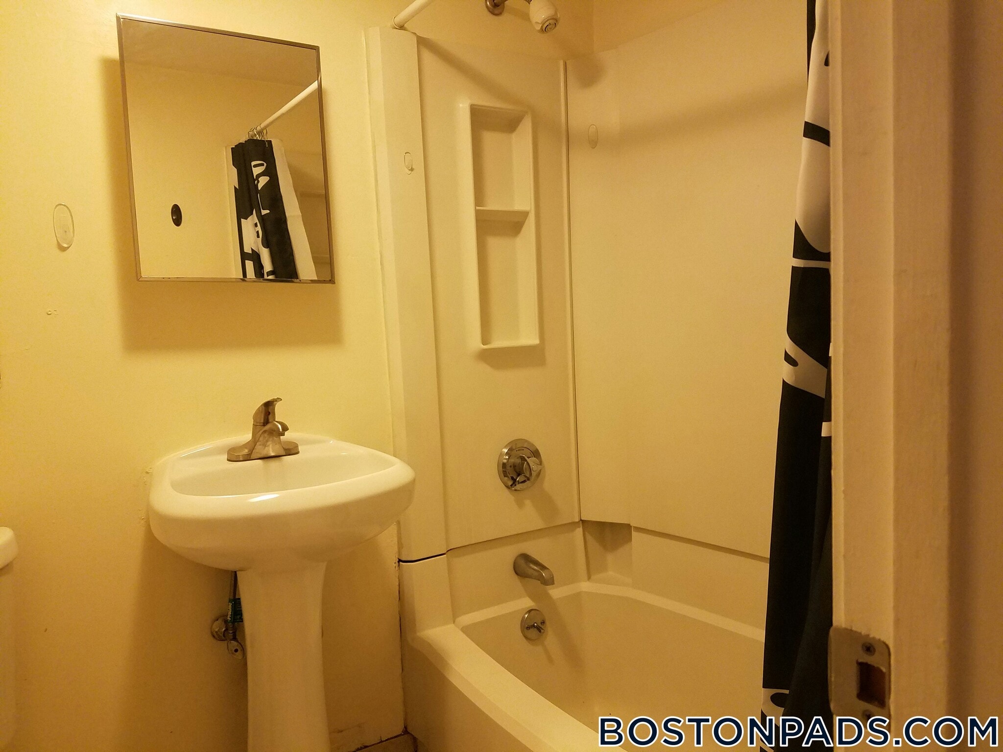 Building Photo - 59 S Huntington Ave