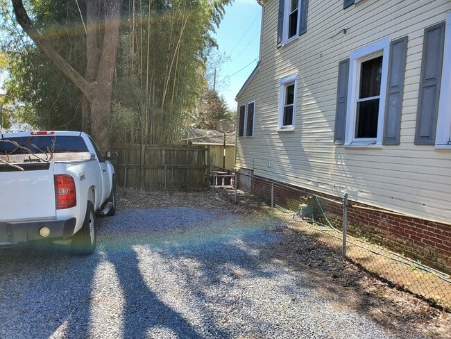 Building Photo - 43 Madison Pl