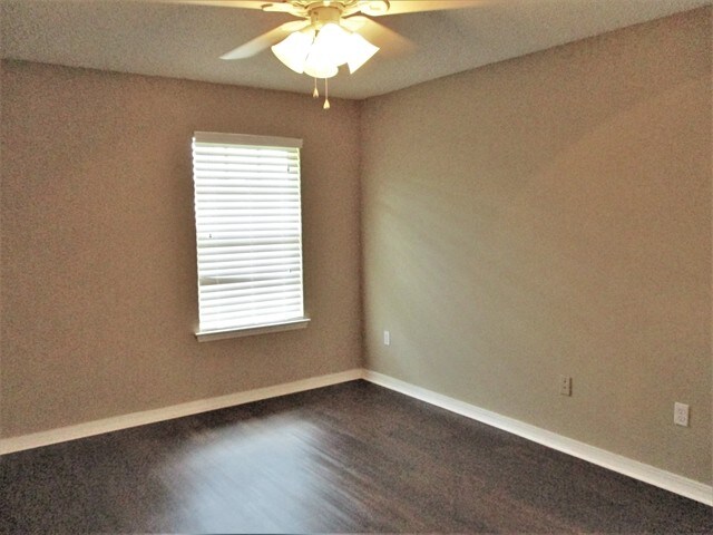 Building Photo - 7319 Bunker Ct