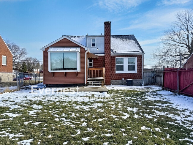 Building Photo - 3216 Elderwood Dr