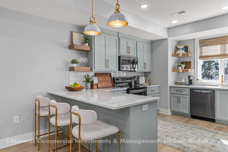 Building Photo - 154 N Poplar St