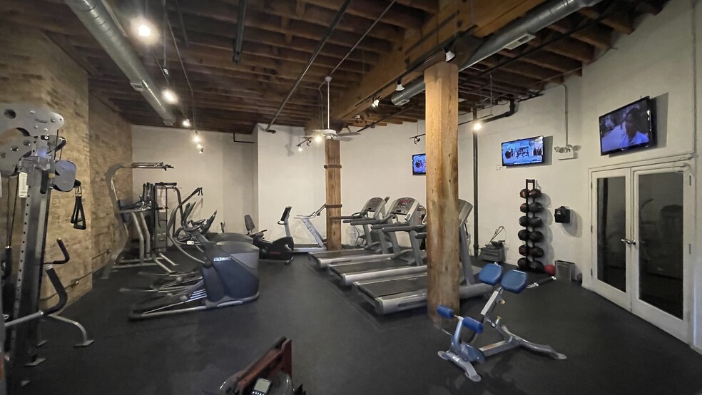 Gym - 226 N Clinton St