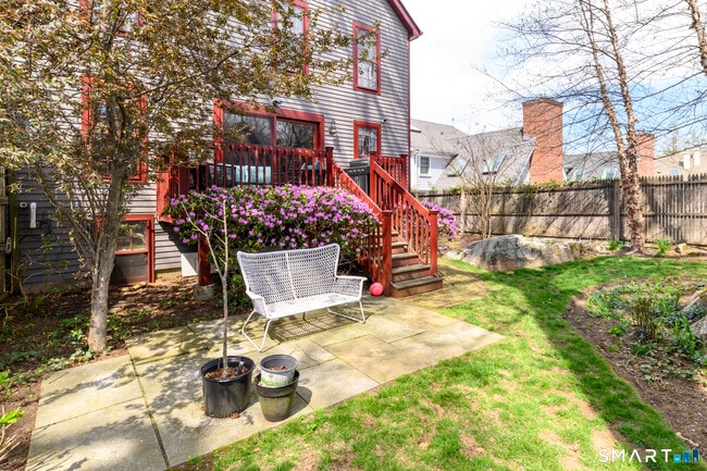 Building Photo - 47 Indian Harbor Dr