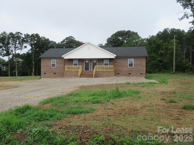 Building Photo - 443 Northbrook III School Rd