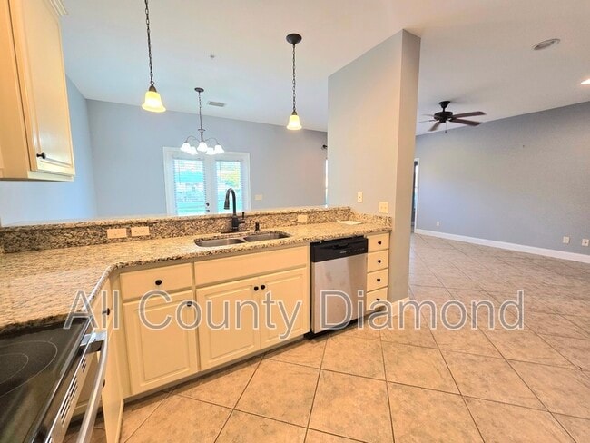Building Photo - 1729 Annabellas Dr