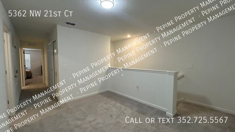 Building Photo - 5362 NW 21st Ct