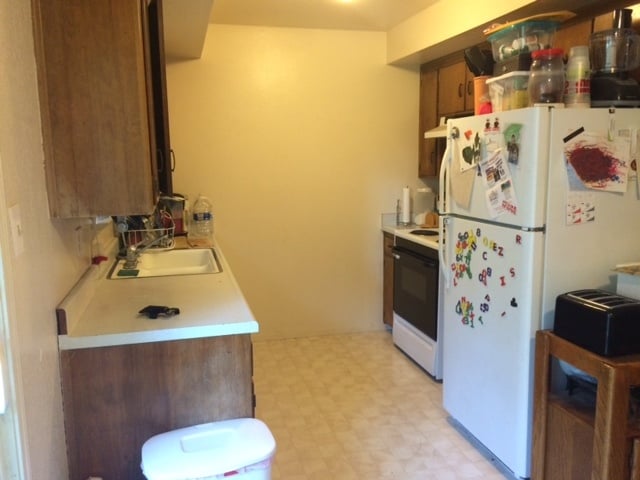 Building Photo - 5566 Tunitas Ave