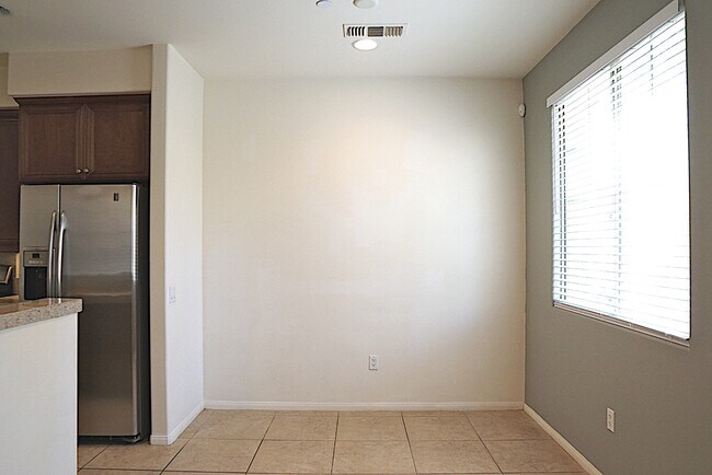 Building Photo - 423 Copper Canyon Rd
