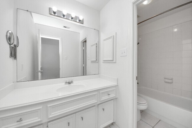 Building Photo - 16611 Gentle Stone Dr