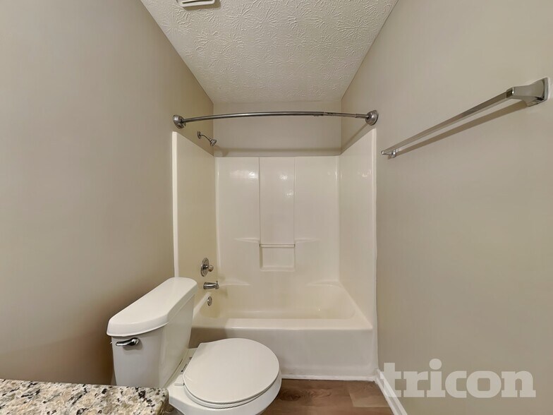 Building Photo - 2024 Atha Woods Dr