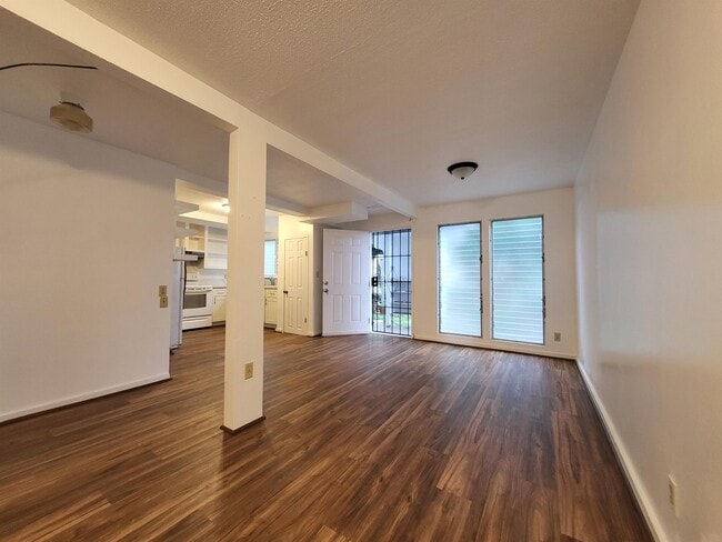 Building Photo - 3775 Anuhea St