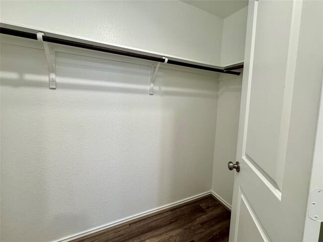 Building Photo - 14221 Lyndora Ln