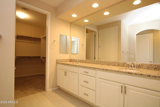 Building Photo - 20363 N Wagner Wash Dr