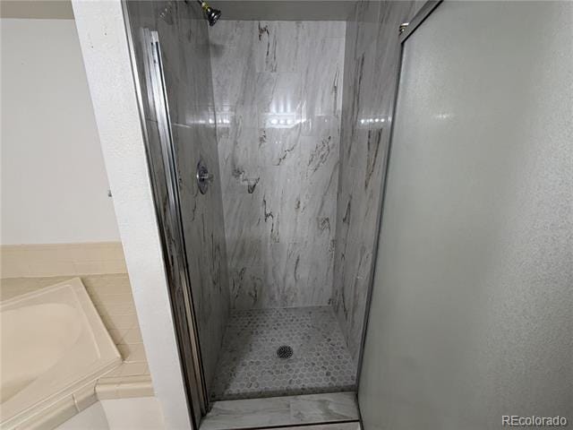 Building Photo - 12043 W Cross Dr