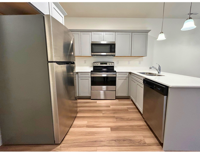 Building Photo - 3375 W 2010 N