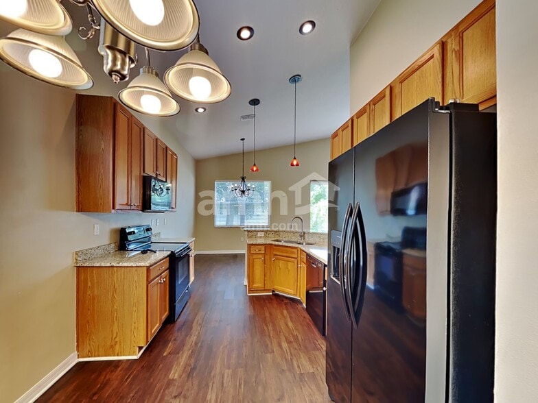 Building Photo - 12016 Tasha Ct