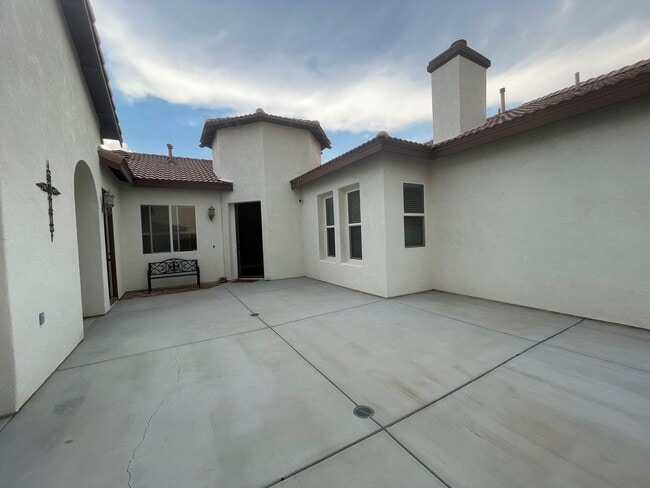 Building Photo - 19199 La Quinta Pl