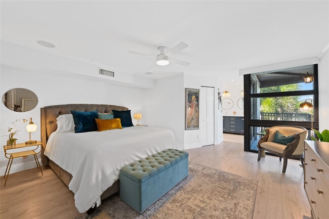 Building Photo - 3016 NE 49th St