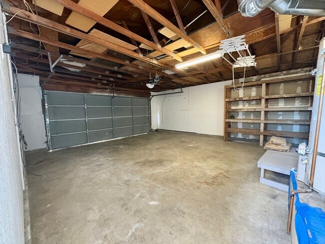 Building Photo - 3 Bedroom 2 Bath Single story home in Antioch
