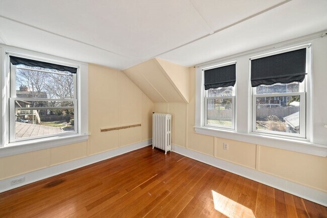 Building Photo - 14 Morse Ct