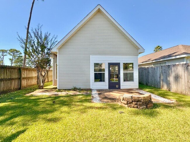 Building Photo - 7943 Audubon Dr