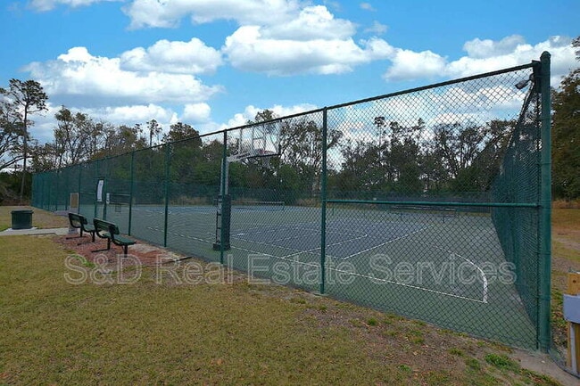 Building Photo - 3953 Aquilla Dr