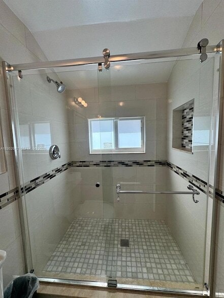 Building Photo - 10710 SW 141st Ave