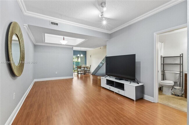 Building Photo - 8862 W Flagler St