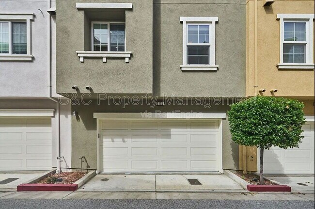 Building Photo - 2125 Winepol Loop