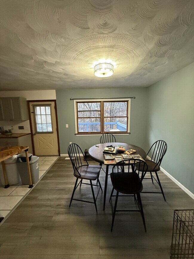 Building Photo - 10 Griffith St