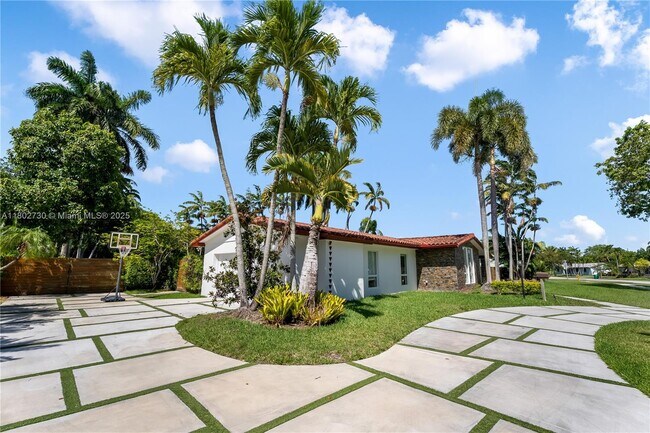Building Photo - 8821 SW 176th St