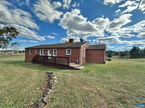 Building Photo - 68 Tanbark Dr