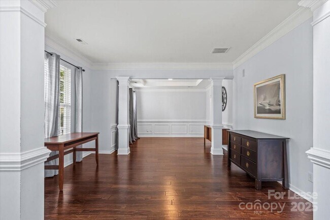 Building Photo - 9920 Eden Hall Ct