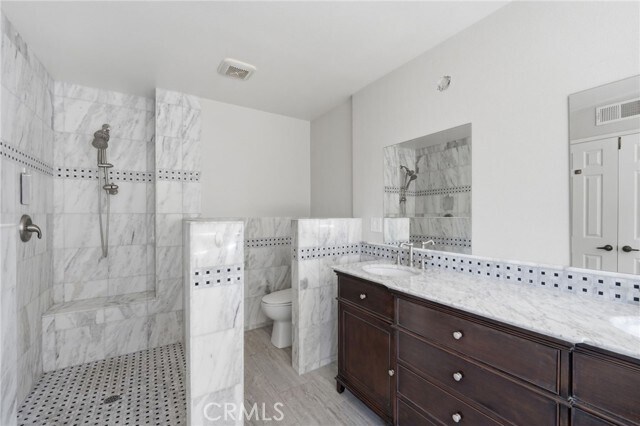 Building Photo - 29142 Bobolink Dr