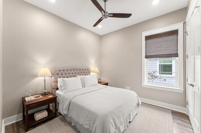 Building Photo - 156 Summer Breeze Ln