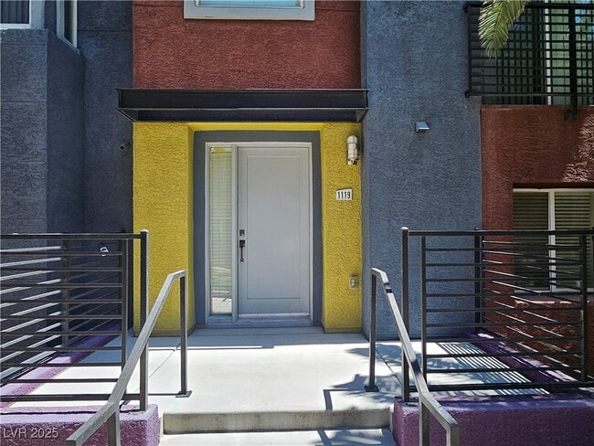 Building Photo - 9050 W Tropicana Ave