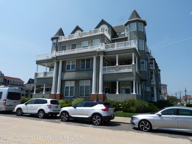 Building Photo - 4 Ocean Ave N