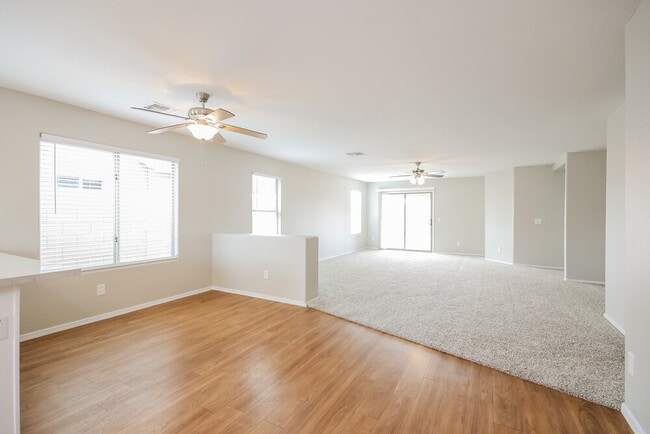 Building Photo - 7030 S 44th Ln
