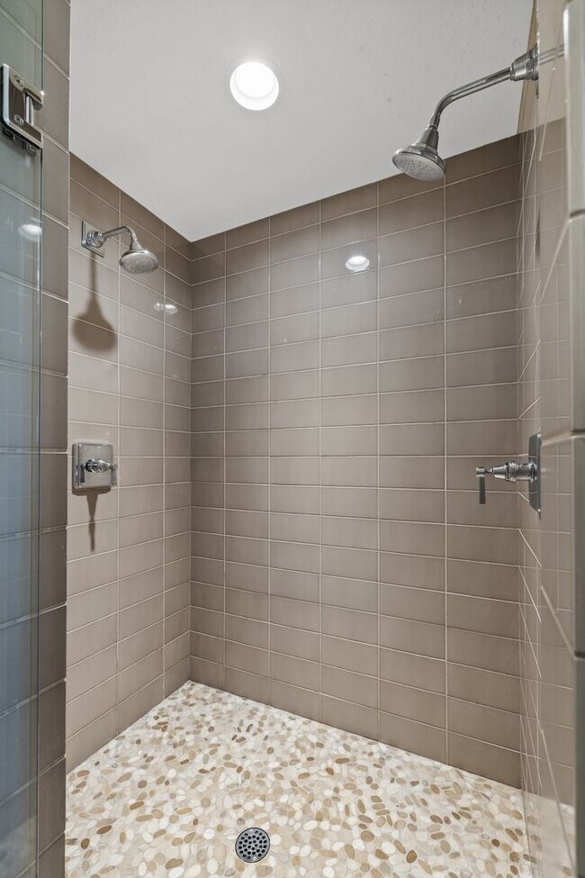 Building Photo - Luxury Living in Harris Ranch | 3 Bed + Office | 3 Bath | 2,713 Sq Ft