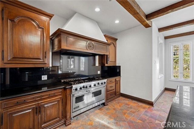 Building Photo - 1316 Beverly Grove Pl