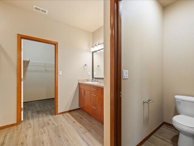 Building Photo - 540 Fort St