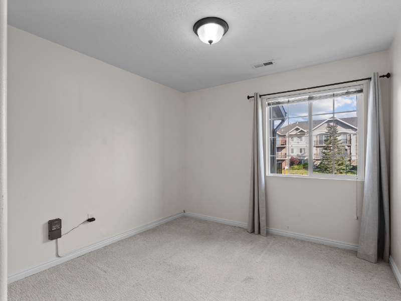 Building Photo - 2119 N Aurora Way