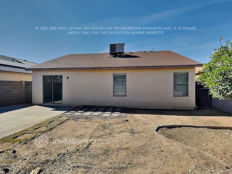 Building Photo - 11542 W Flores Dr