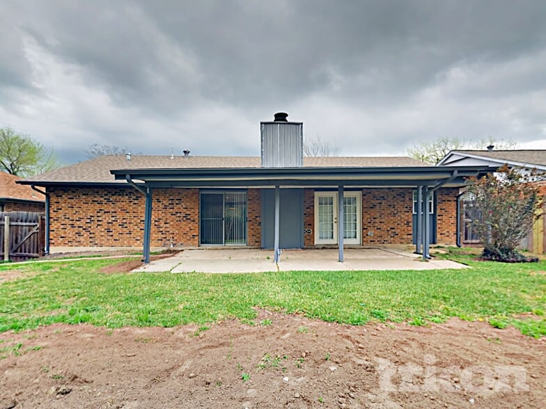 Building Photo - 4909 Tiffany Ln